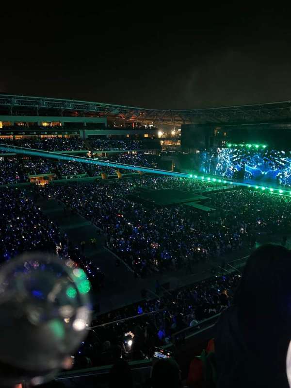 BMO Stadium, section: 214, row: M, seat: Idk