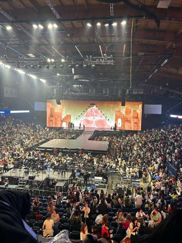Allstate Arena, section: 214, row: C, seat: 14
