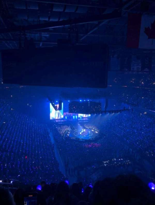 Capital One Arena, section: 407, row: K, seat: 7