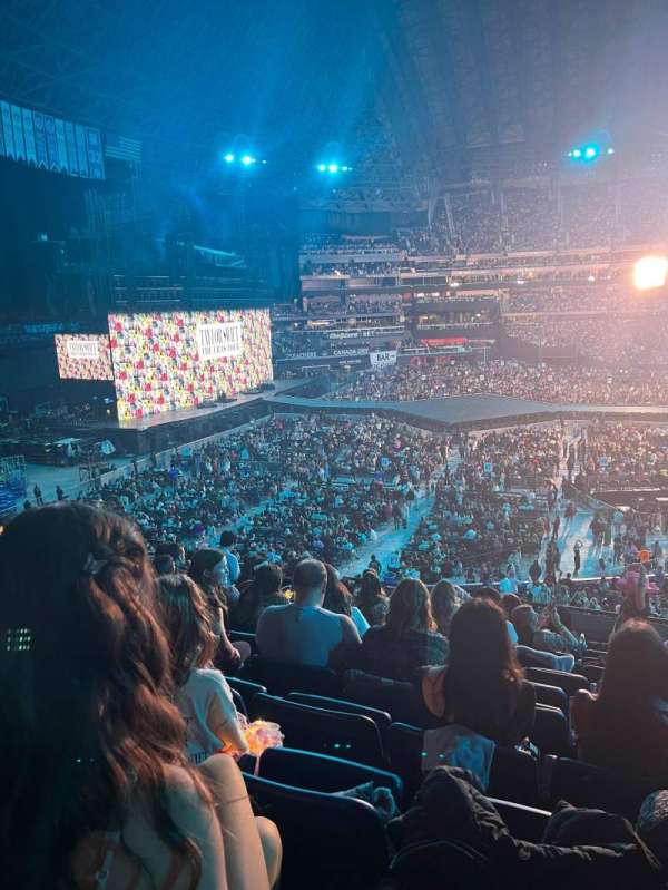 Rogers Centre, section: 237, row: 10, seat: 6