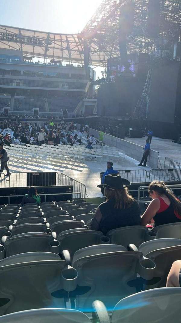 BMO Stadium, section: 110, row: Ok, seat: 4