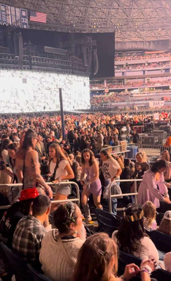 Rogers Centre, section: 136, row: 11, seat: 4