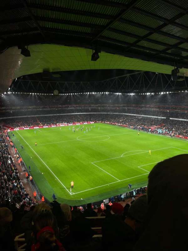 Emirates Stadium, section: 105, row: 19, seat: 408
