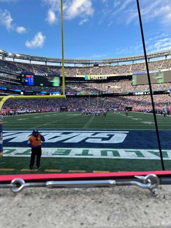 MetLife Stadium, section: 126, row: 1, seat: 1