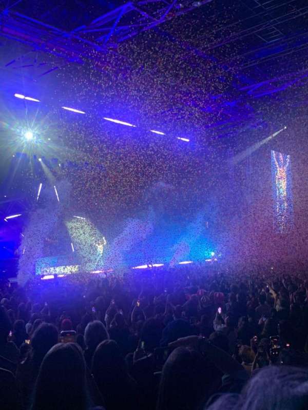 Zénith Paris, section: H, row: 10, seat: 28