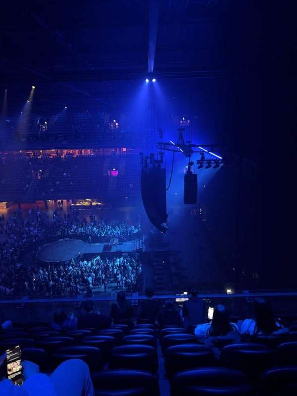 Ziggo Dome, section: 202, row: 8, seat: 22
