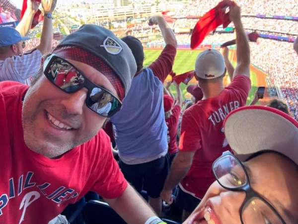Citizens Bank Park, section: 424, row: 13, seat: 13