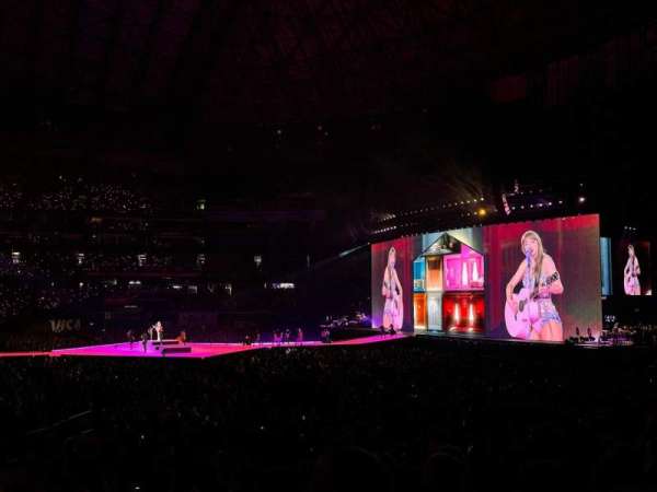 Rogers Centre, section: 110, row: 25, seat: 11