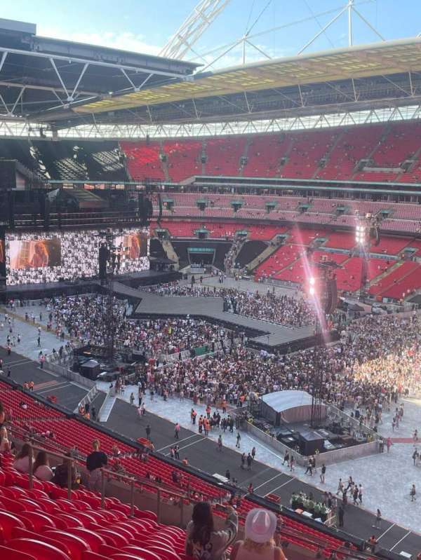 Wembley Stadium, section: 521, row: 15, seat: 251