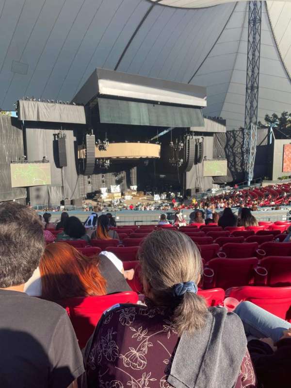 Shoreline Amphitheatre, section: 203, row: J, seat: 26