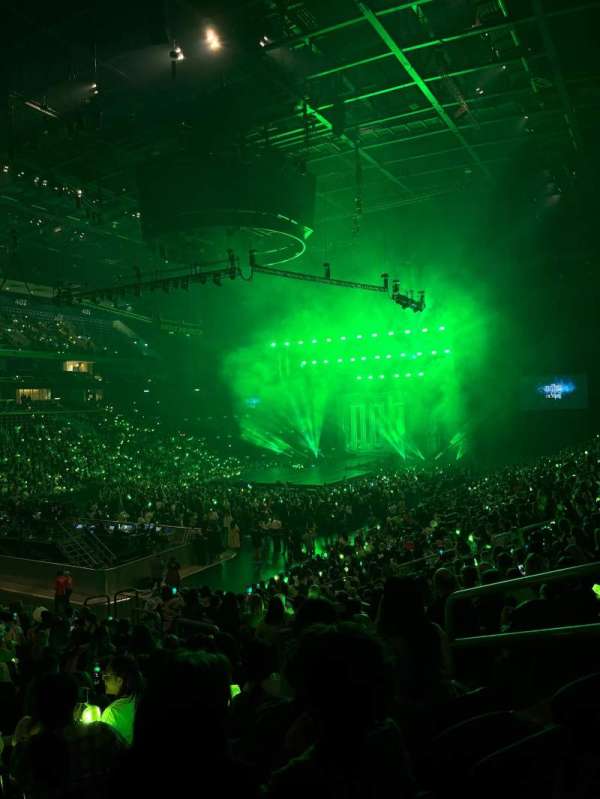 Uber Arena, section: 203, row: 20, seat: 19