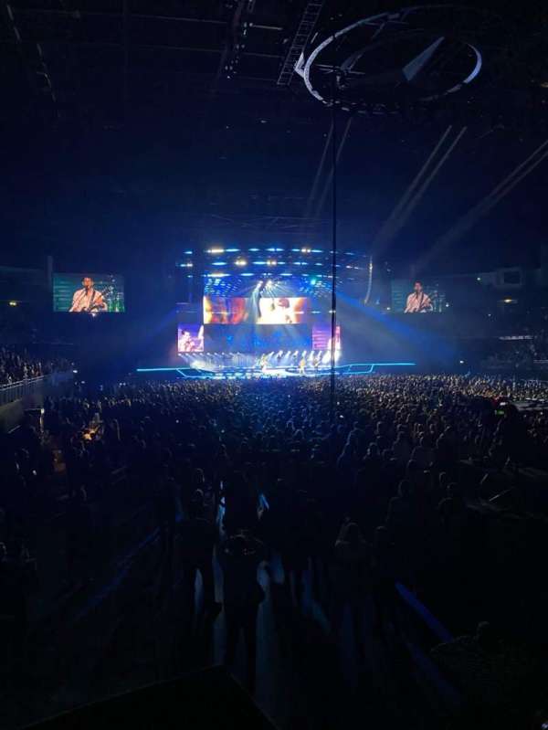 Uber Arena, section: 219, row: 4, seat: 4