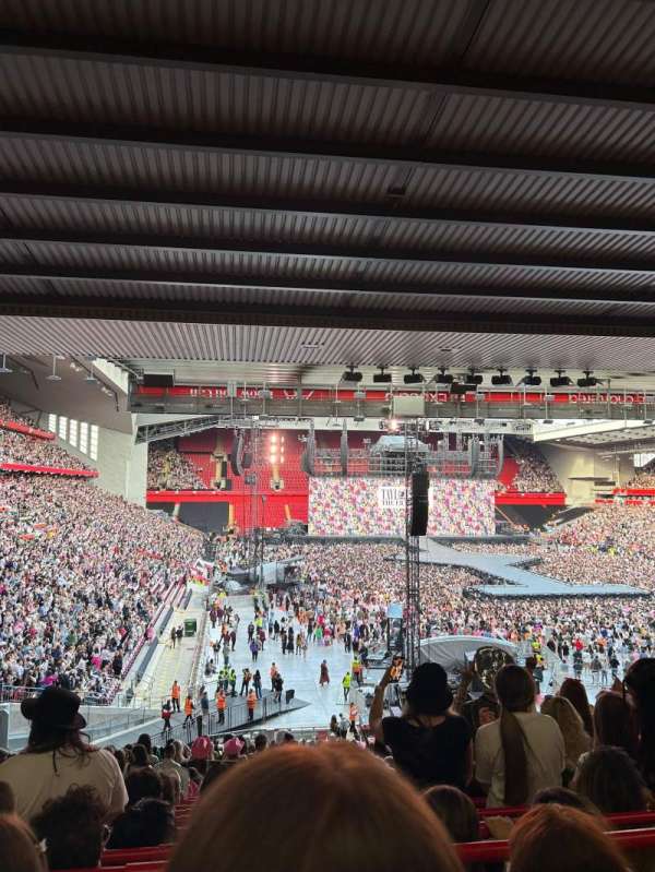 Anfield, section: 203, row: 52, seat: 184
