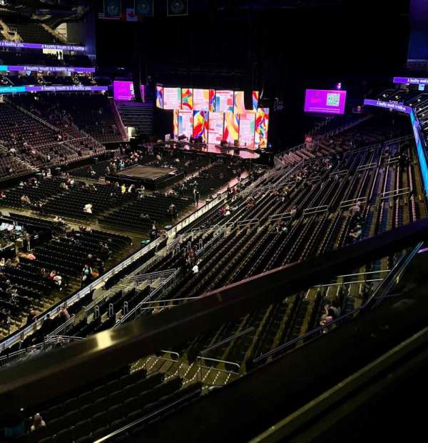 Climate Pledge Arena, section: 117, row: A, seat: 8