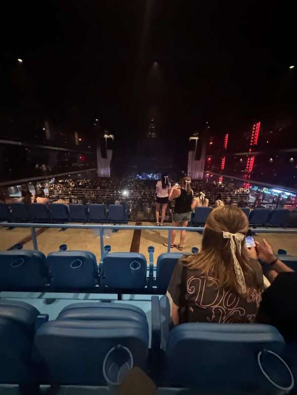 713 Music Hall, section: 202, row: C, seat: 7