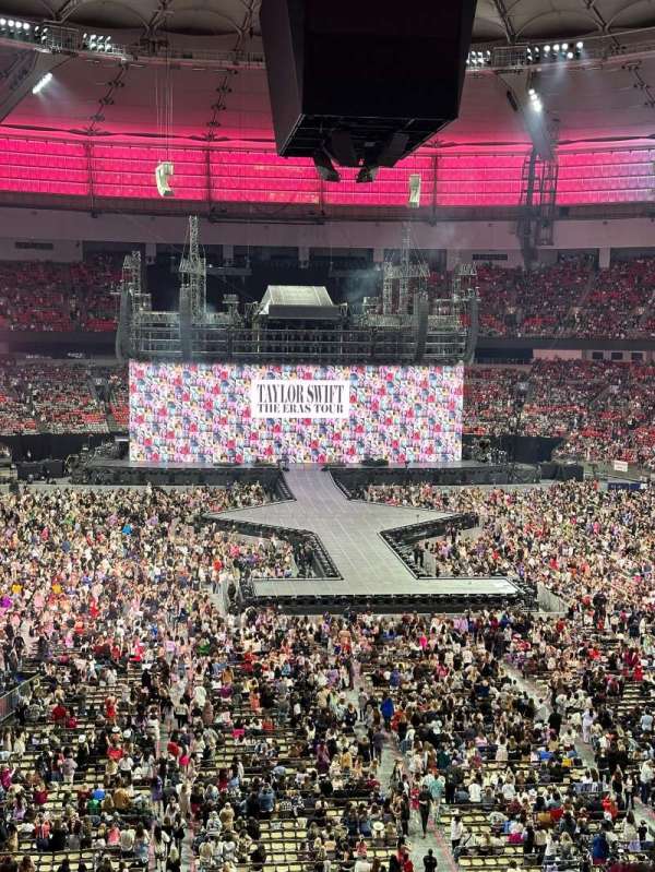 BC Place, section: 402, row: E