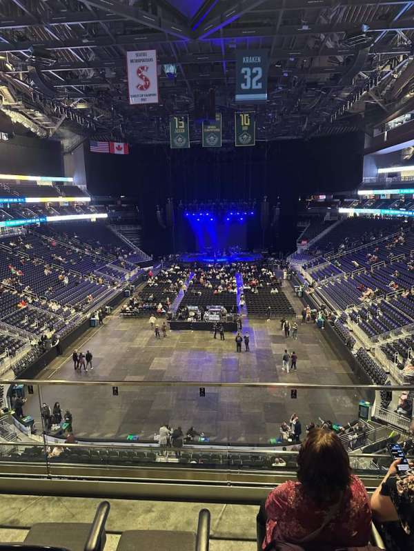 Climate Pledge Arena, section: 120, row: E, seat: 14