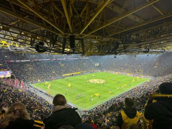 Signal Iduna Park, section: 67, row: 32, seat: 6