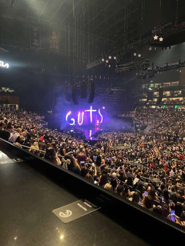 State Farm Arena, section: 117, row: X, seat: 3