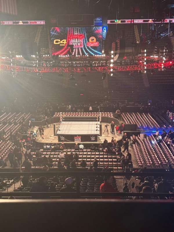 Nassau Veterans Memorial Coliseum, section: 203, row: 5, seat: 4
