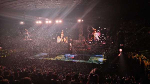 Kia Forum, section: 229, row: 3, seat: 5