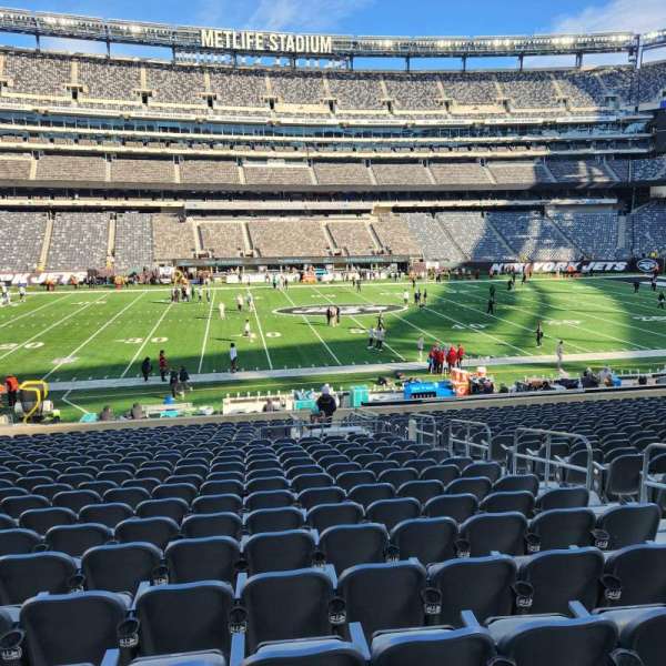 MetLife Stadium, section: 140, row: 28, seat: 5-6