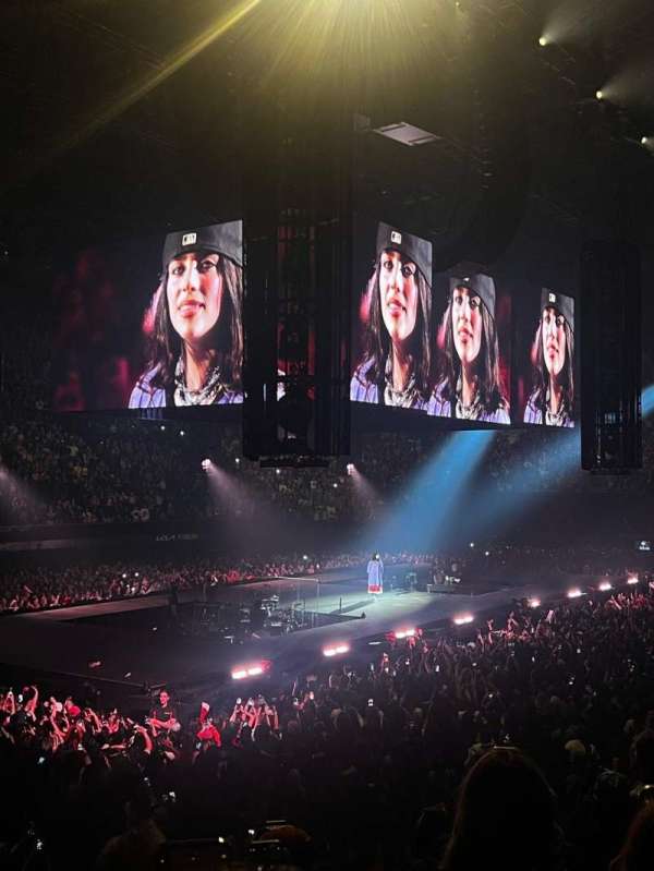 Kia Forum, section: 105, row: 6, seat: 5