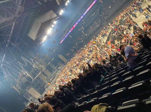LDLC Arena, section: 204, row: P, seat: 116