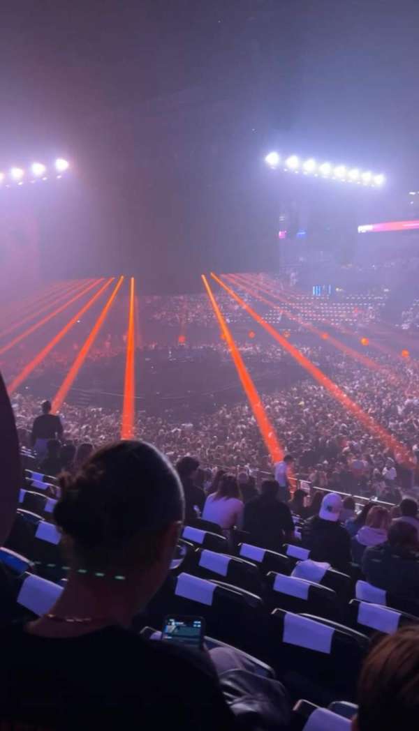 LDLC Arena, section: 204, row: S, seat: 122