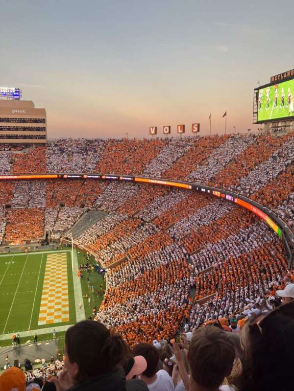 Neyland Stadium, section: QQ, row: 21
