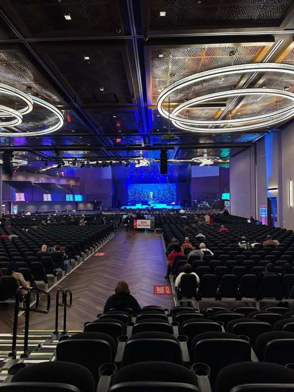 The HALL at Live!, section: 401, row: G, seat: 13