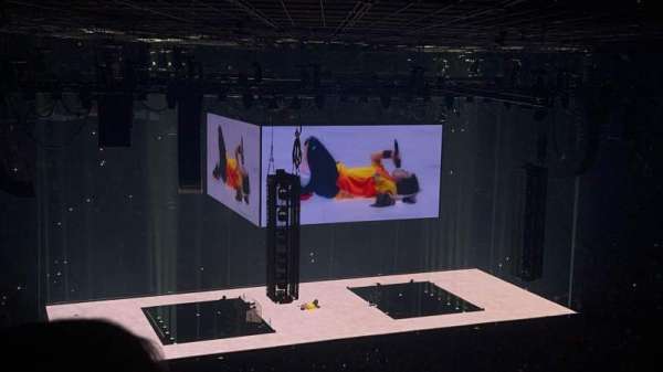 Kia Forum, section: 207, row: 12, seat: 7