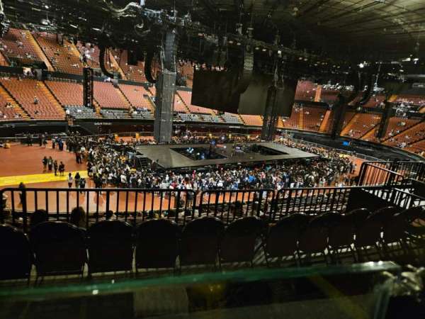 Kia Forum, section: 223, row: 1, seat: 10