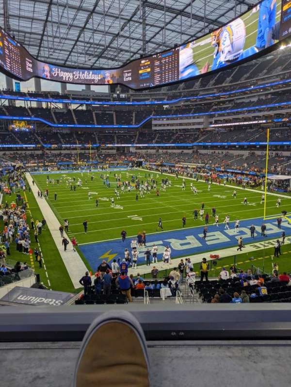 SoFi Stadium, section: 229, row: 1, seat: 4