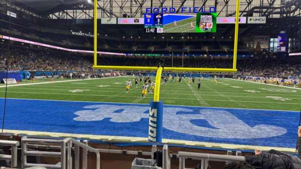 Ford Field, section: 138, row: 3, seat: 1