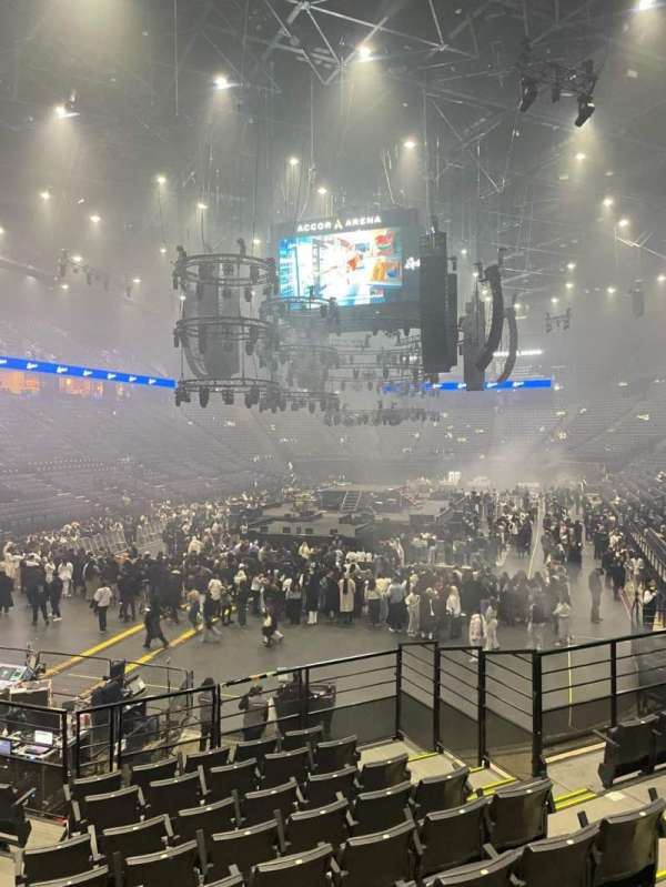 Accor Arena, section: Gradin L, row: 15, seat: 19