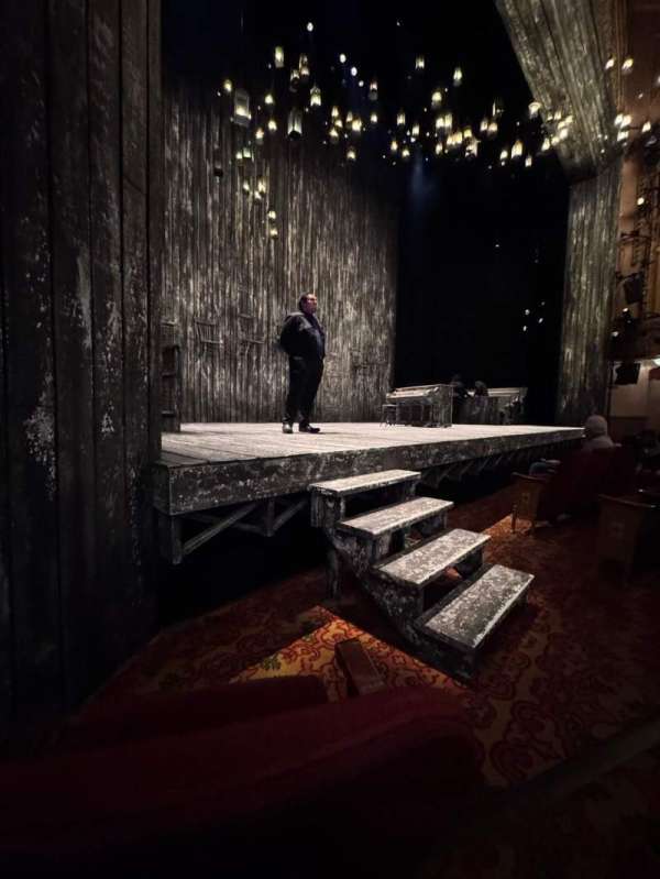 Barrymore Theatre, section: Orchestra L, row: B, seat: 9