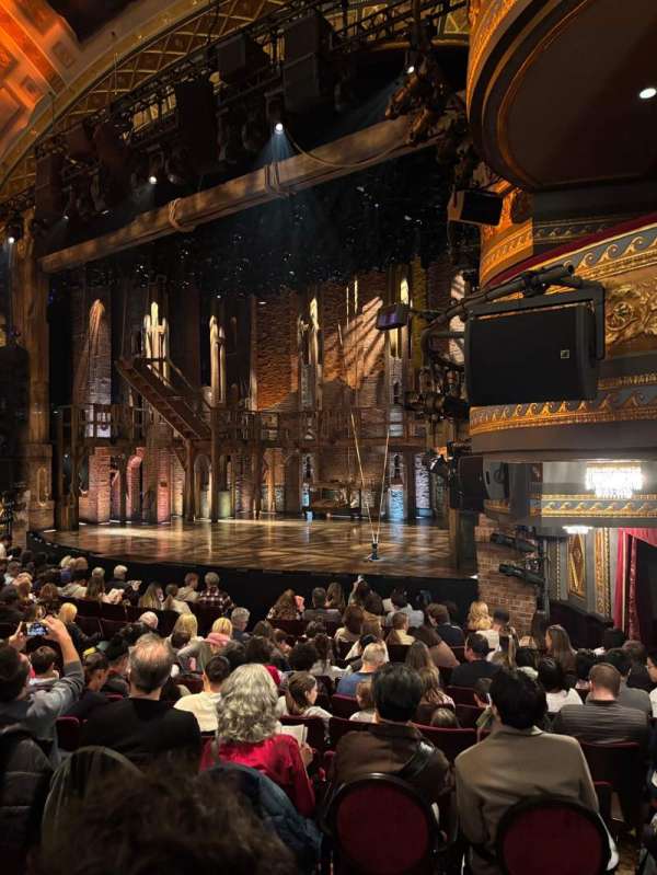 Richard Rodgers Theatre, section: Orchestra L, row: M, seat: 28