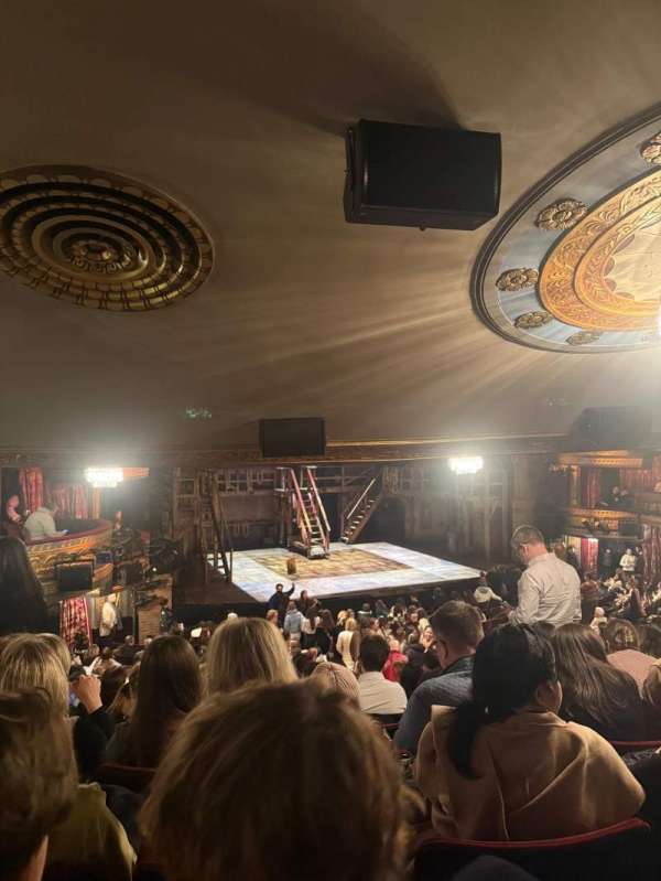 Richard Rodgers Theatre, section: Orchestra L, row: V, seat: 23