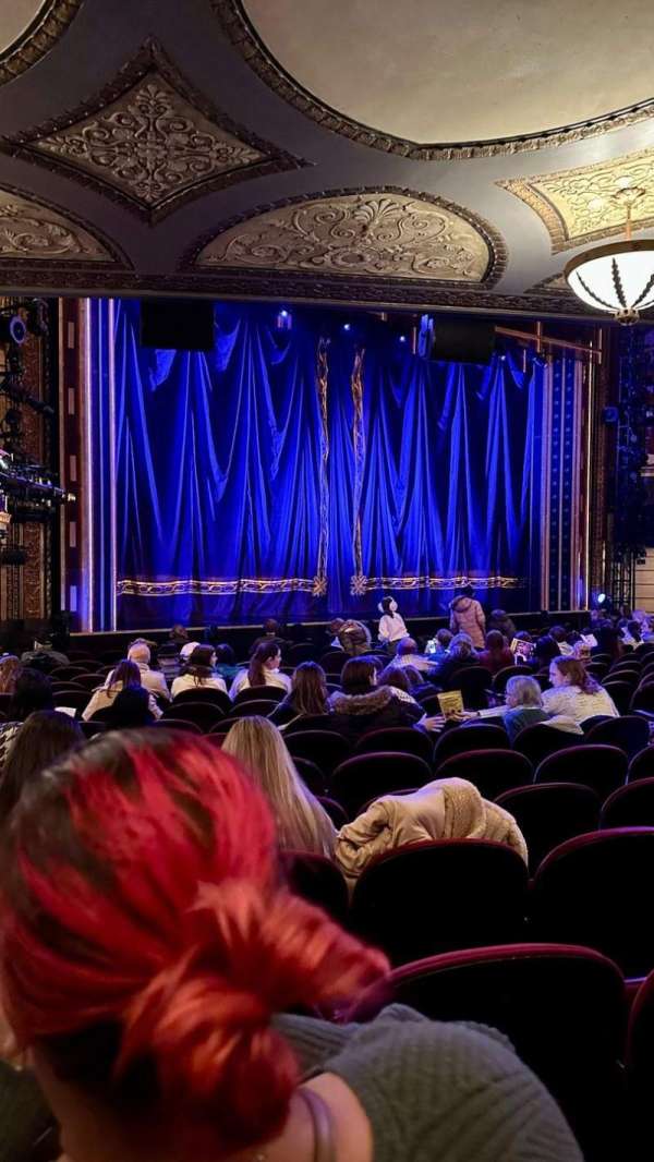 Lena Horne Theatre, section: Orchestra L, row: P, seat: 19