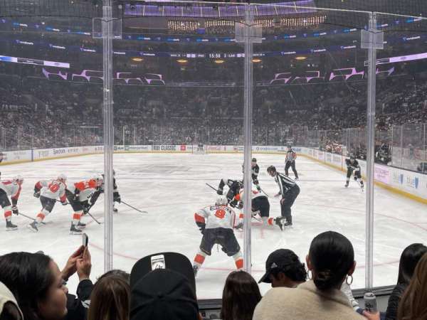 Crypto.com Arena, section: 106, row: 6, seat: 6