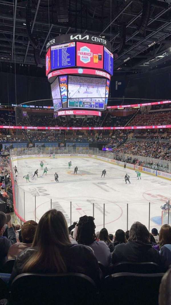 Kia Center, section: 102, row: 22, seat: 12