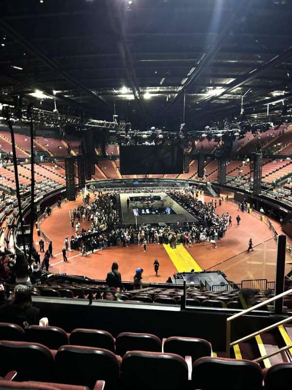 Kia Forum, section: 217, row: 5, seat: 13