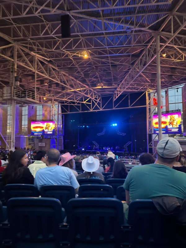 RBC Amphitheatre, section: 403, row: H, seat: 18