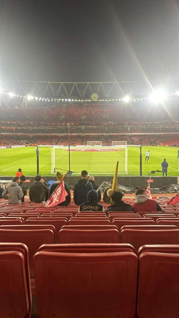 Emirates Stadium, section: 8, row: 16, seat: 255