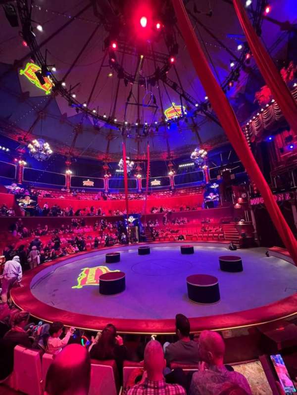 Cirque d'hiver, row: 14, seat: 1