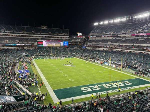 Lincoln Financial Field, section: NE Terrace 3, row: 1, seat: 2