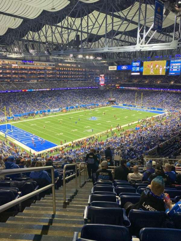 Ford Field, section: 325, row: 15, seat: 1