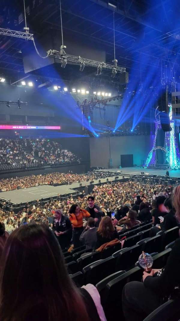 LDLC Arena, section: 209, row: N, seat: 307