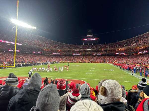 Arrowhead Stadium, section: 127, row: 10, seat: 9